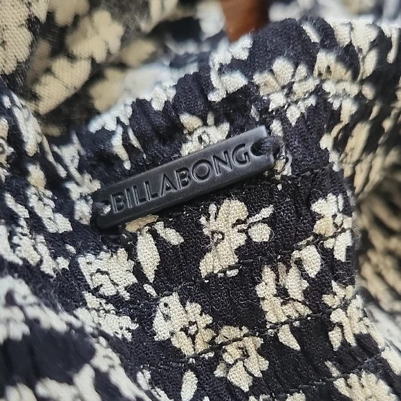 Billabong Better Days Midi Dress – Size L, Black & White Floral with Keyhole Tie - Picture 12 of 12